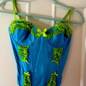 Beautiful vintage y2k Victoria’s Secret corset 36C